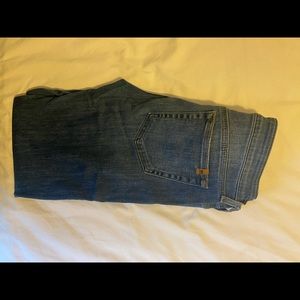 Joe’s jeans - Skinny medium wash